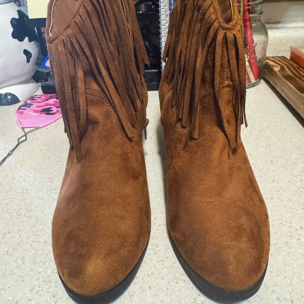 Charles Albert Fringe Suede Ankle Booties - Tan